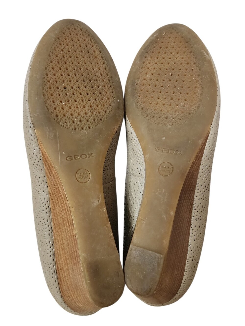 Geox Beige Laser Cut Leather Wedge Pumps Size 40 - Picture 7 of 10